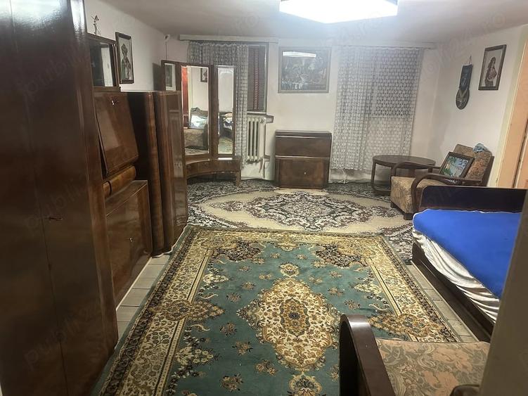 Apartament cu 3 camere decomandat în Șagului