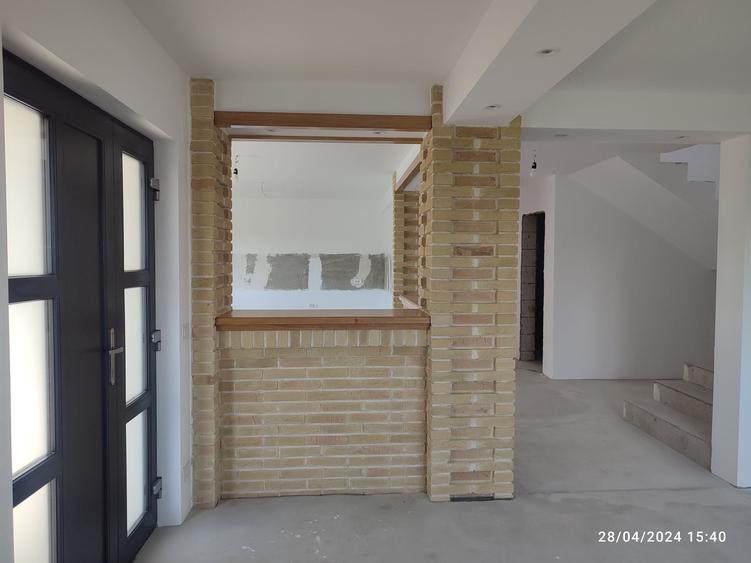 Casă cu 4 camere în Dărmănești