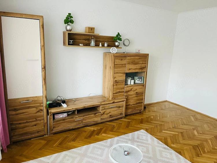 Apartament cu 2 camere decomandat în Take Ionescu
