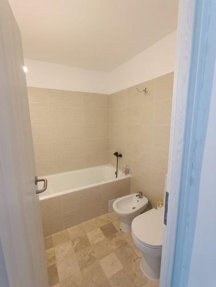 Apartament cu 2 camere decomandat în Banu Manta