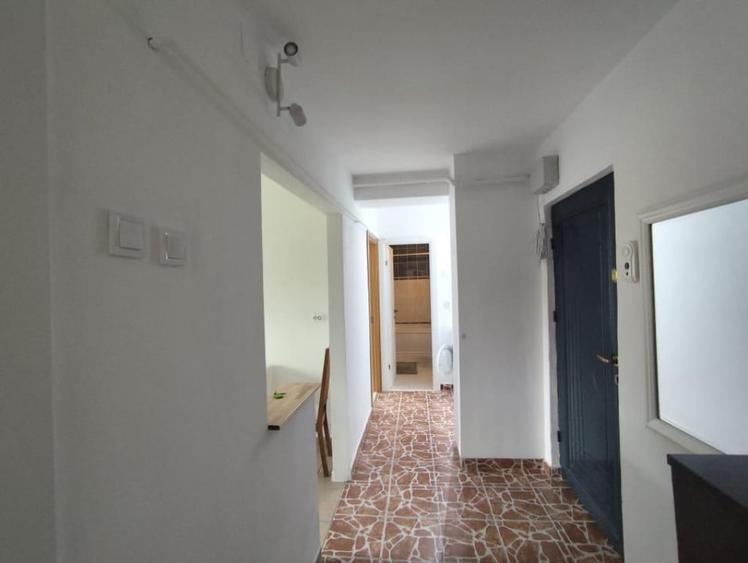 Apartament cu 2 camere decomandat în Poiana