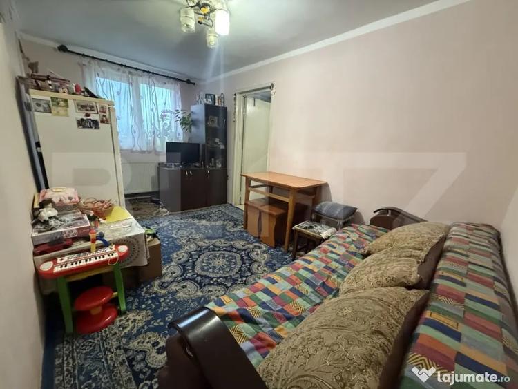 Apartament cu 2 camere semidecomandat în Micro 9