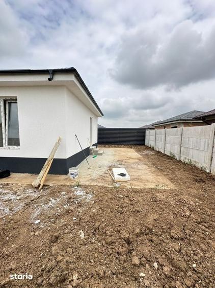Casă cu 3 camere cu Teren 400 Mp în Central