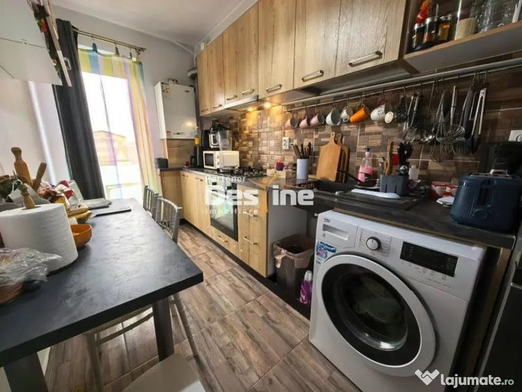 Apartament cu 2 camere decomandat în Valea Adâncă