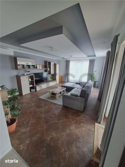 Casă cu 4 camere cu Teren 688 Mp în Central