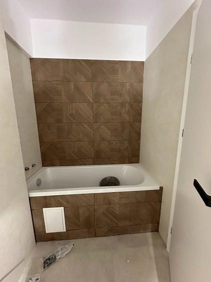 Apartament cu 3 camere semidecomandat în Lujerului