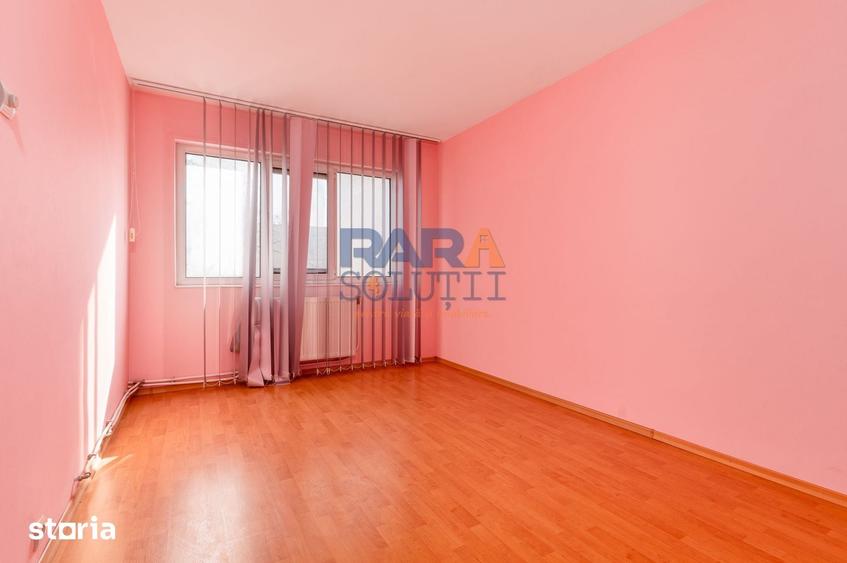 Apartament cu 3 camere în Est