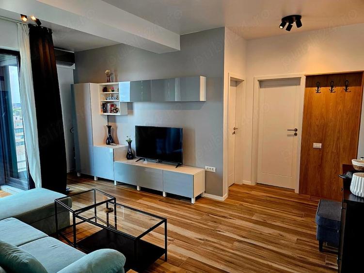 Apartament cu 2 camere semidecomandat, mobilat în Aurel Vlaicu