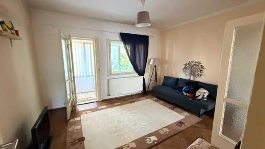 Apartament cu 2 camere semidecomandat în Cișmigiu