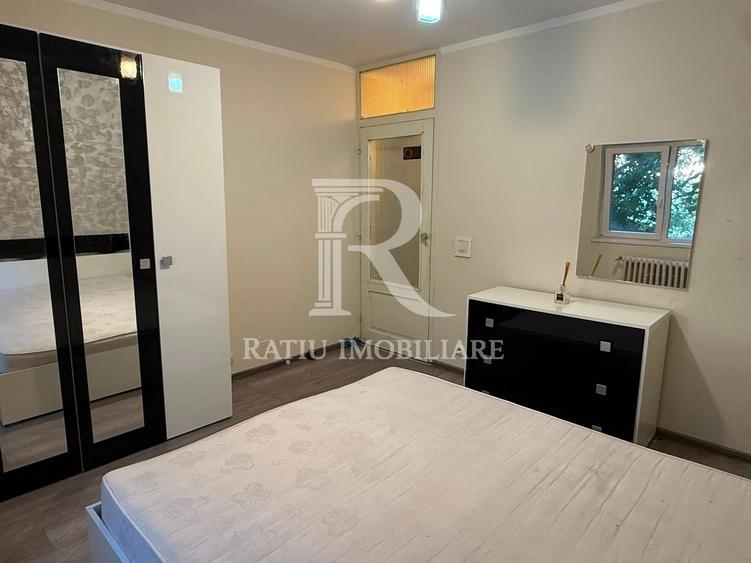 Apartament cu 2 camere semidecomandat, mobilat în Rogerius