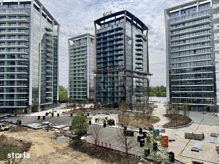 Apartament cu 4 camere decomandat în Tei