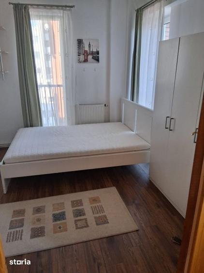 Apartament cu 4 camere semidecomandat în Zorilor