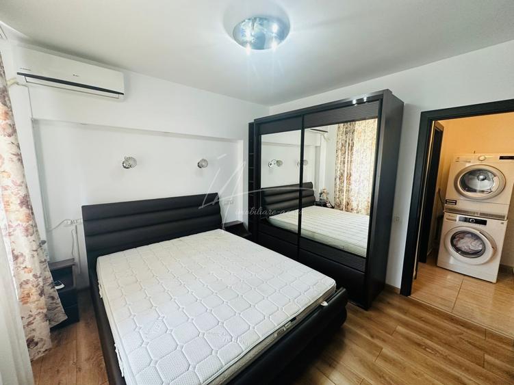 Apartament cu 3 camere semidecomandat, mobilat în Victoriei
