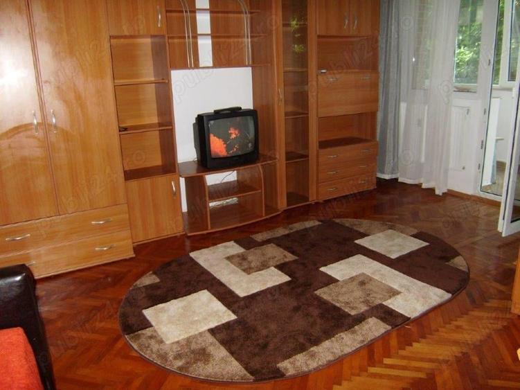 Garsonieră semidecomandată în Titan