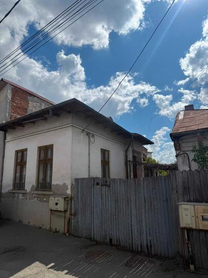 Casa de vanzare str. Corneliu Coposu - Piata Chiriac - 1 Mai, proprietar - 8