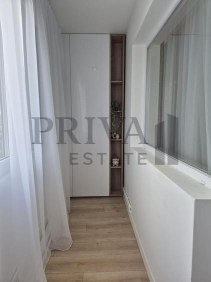 Apartament cu 3 camere semidecomandat, mobilat în Circumvalațiunii