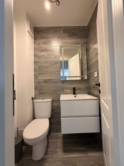 Apartament cu 3 camere decomandat în Traian