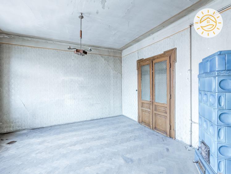 Casă individuală cu 10 camere cu Teren 284 Mp în Centrul Istoric