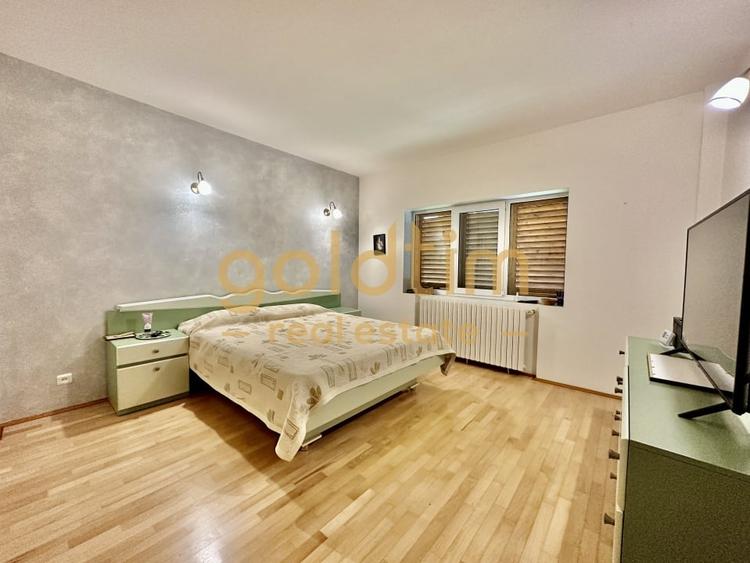 Casă individuală cu 6 camere cu Canalizare în Bolintin-Vale