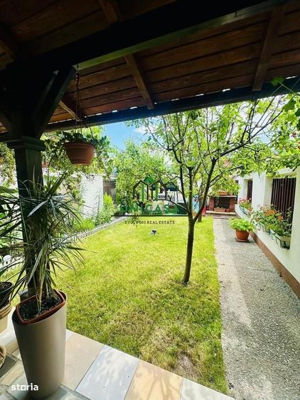 Casă cu 4 camere în Vlădesti