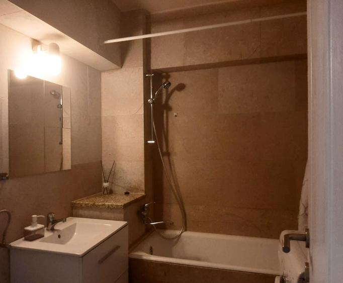 Brasov Vanzare 3 camere complet renovat zona pietonala Racadau - 17