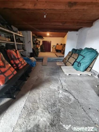 Casă cu 4 camere cu Teren 6000 Mp în Negostina