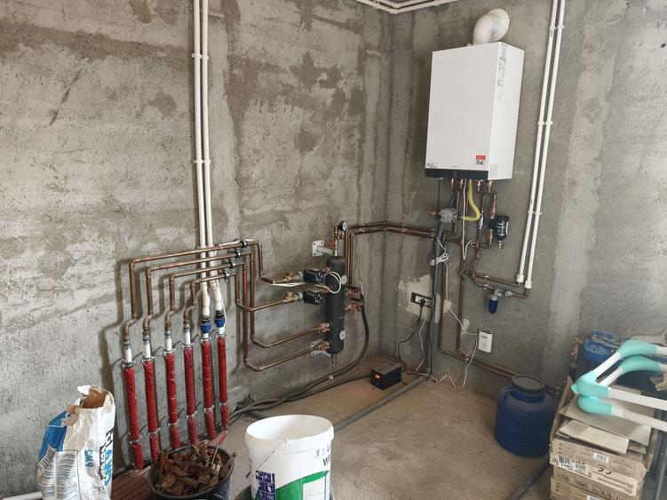 Casă individuală cu 4 camere cu Canalizare în Becicherecu Mic