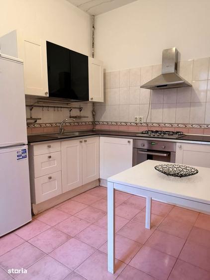 Apartament cu 3 camere în Unirii — fotografia 3