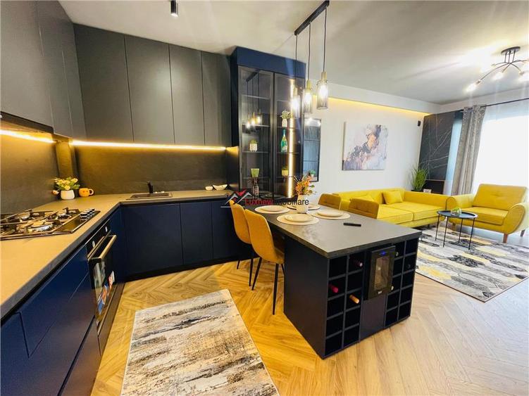 Apartament cu 2 camere semidecomandat, mobilat în Florești