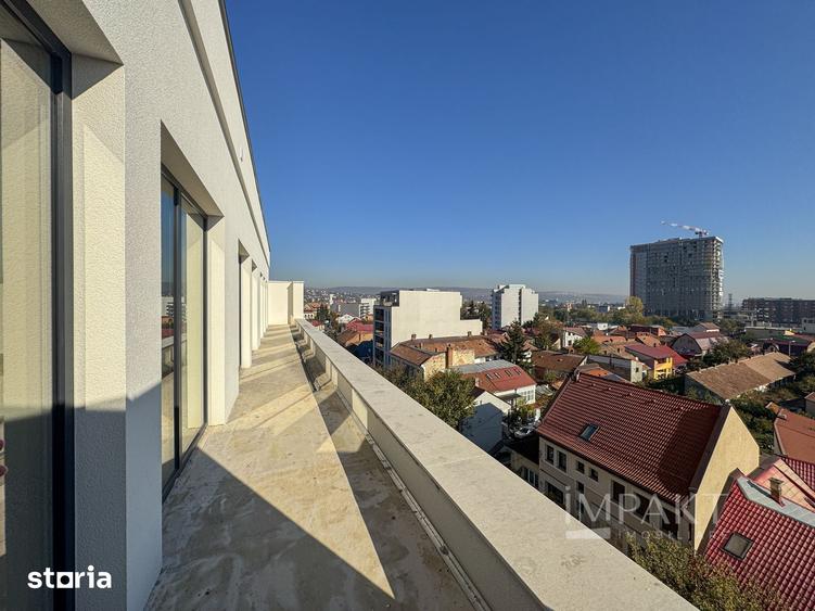 Spațiu comercial, de 1,600 mp, în P-ța Mihai Viteazul