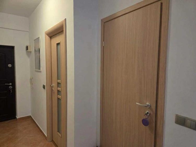 Apartament cu 2 camere semidecomandat în Dămăroaia