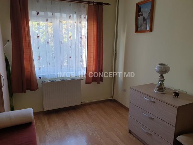 Apartament cu 3 camere decomandat, mobilat în Republicii