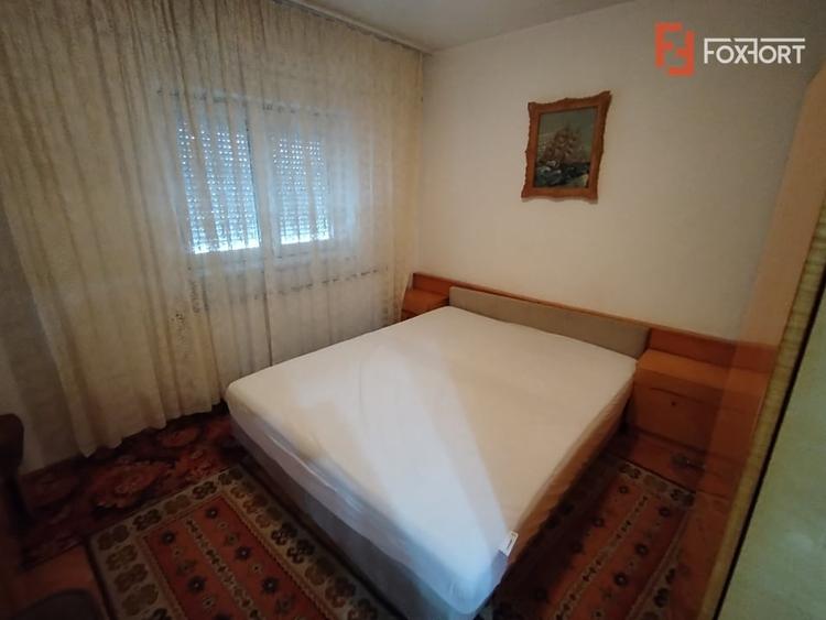 Apartament cu 3 camere decomandat, mobilat în Soarelui
