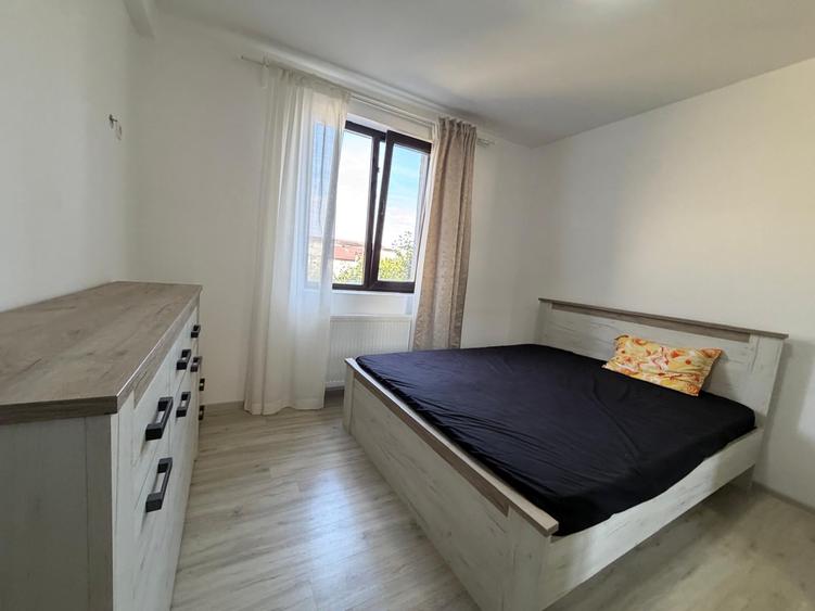 Apartament cu 3 camere decomandat în 1 Decembrie 1918