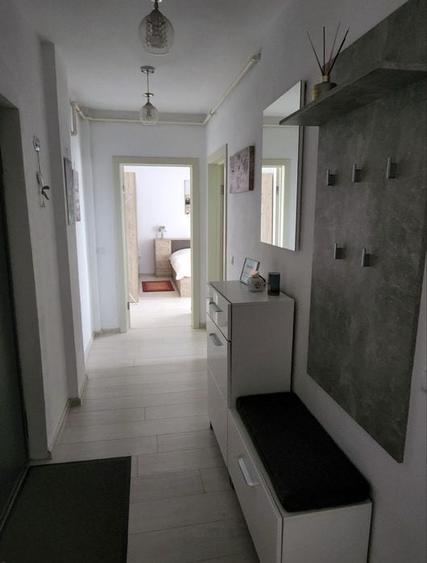 Apartament cu 2 camere decomandat în Cetate