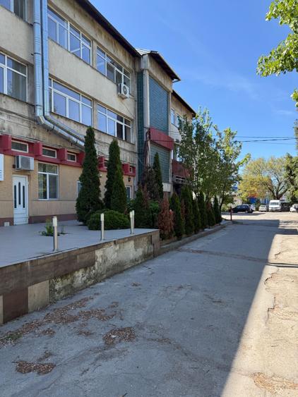 Spațiu comercial, de 300 mp, în Exterior Vest