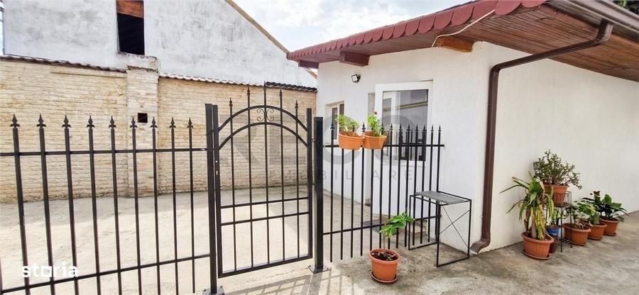 Casă cu 4 camere cu Teren 300 Mp în Central