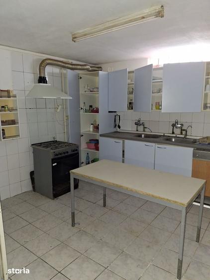 Casă cu Teren 1418 Mp în Bazna