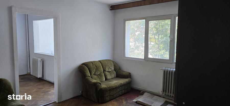Apartament cu 2 camere în Podu Roș