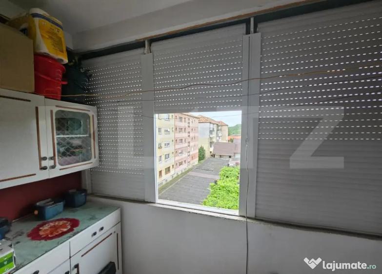 Apartament cu 2 camere decomandat în Central