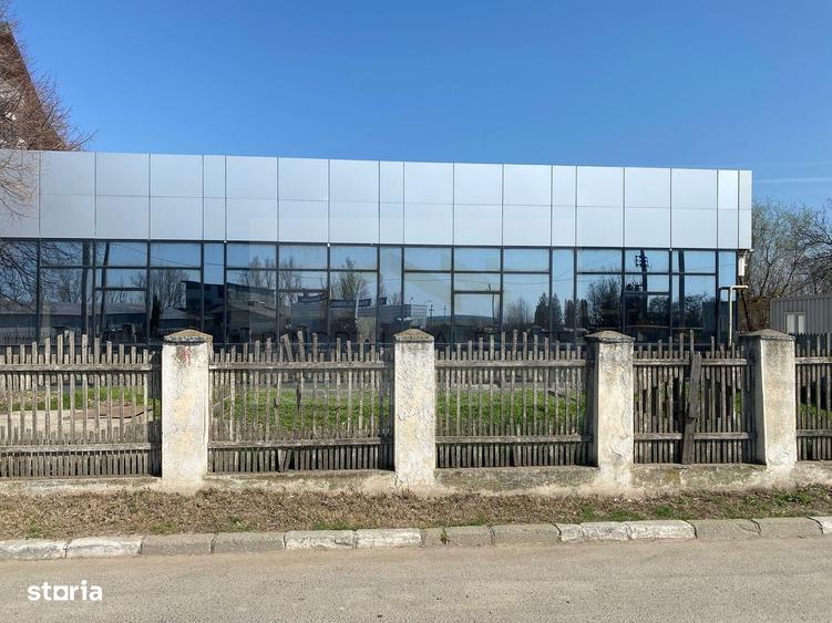 Spațiu comercial, de 3,300 mp, în Central