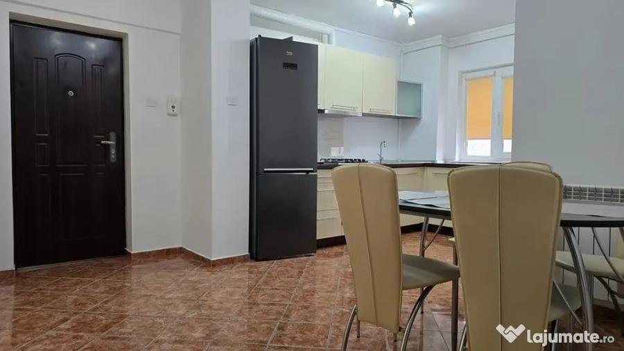 Apartament cu 2 camere decomandat în 22 Decembrie