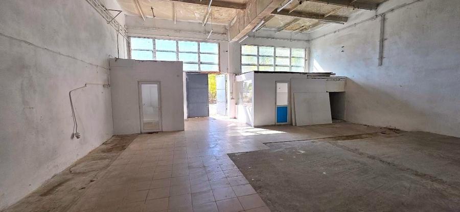Spațiu industrial, de 140 mp, în Industriilor