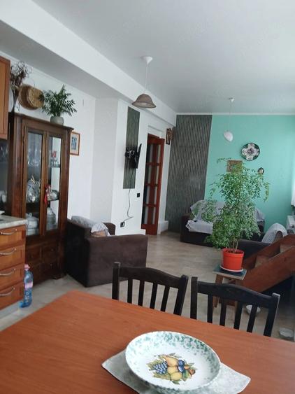 Casă cu 2 camere cu Teren 715 Mp în Bolotești