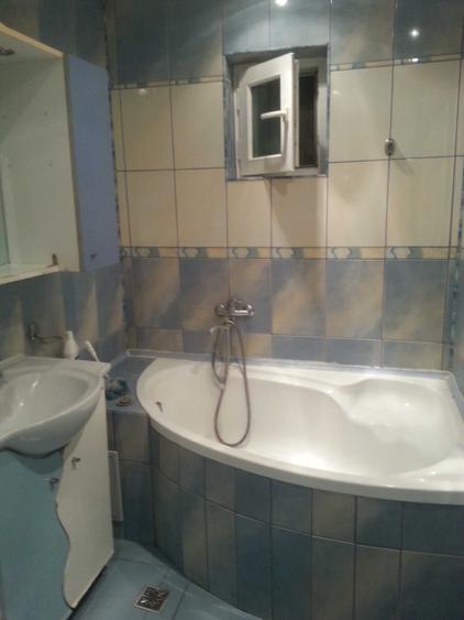 Apartament cu 2 camere semidecomandat în Broșteni