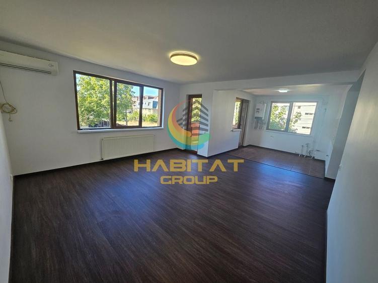 Apartament cu 3 camere semidecomandat în Central