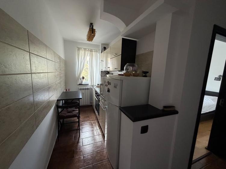 Apartament cu 2 camere decomandat, mobilat în Crihala