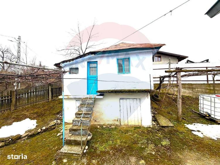 Casă cu 3 camere în Lespezi