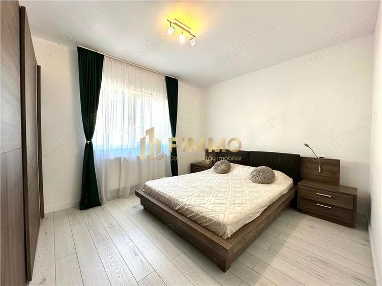 Casă cu 5 camere cu Teren 250 Mp în Est