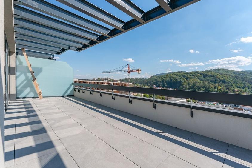 Apartament cu 4 camere decomandat în Bartolomeu